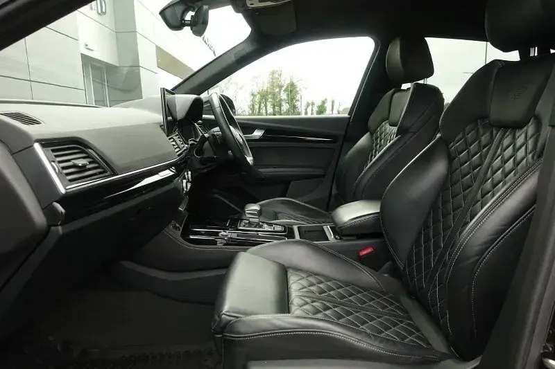 Used Audi Q5 Comfort 204 HP (150 kW) 2023 Black SUV