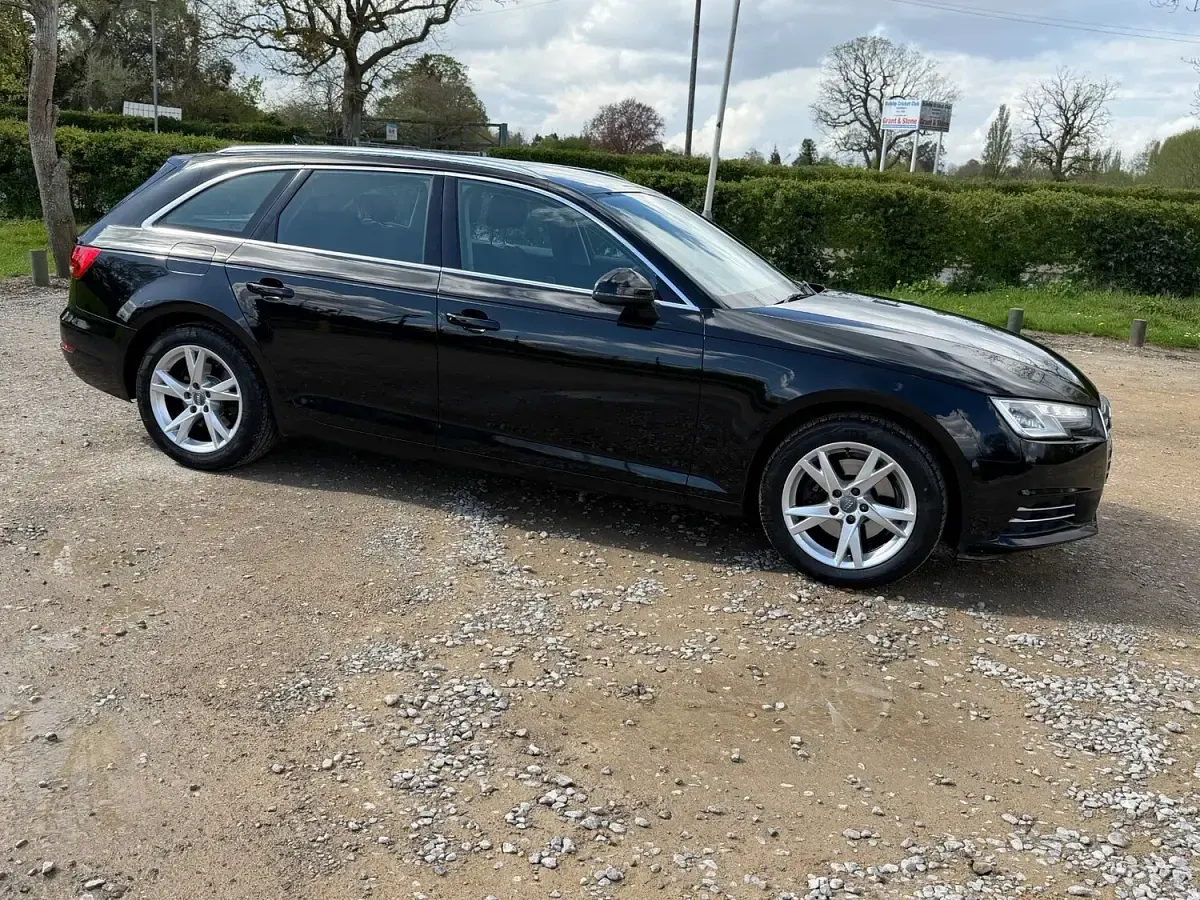 Used Audi A4 Sport 150 HP (110 kW) 2017 Black Estate