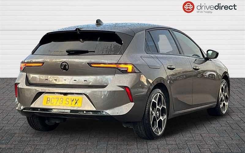 Used Vauxhall Astra Ultimate 131 HP (96 kW) 2024 Grey Hatchback