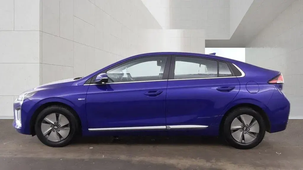 Used Hyundai Ioniq Premium 141 HP (103 kW) 2021 Blue Hatchback