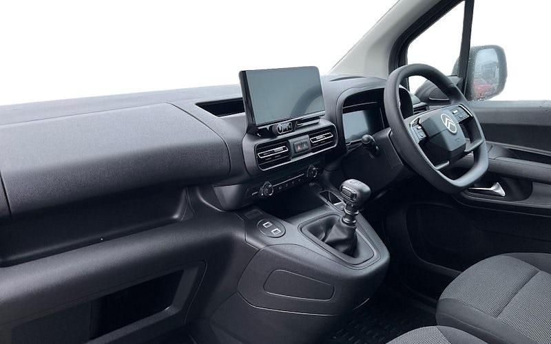 New Citroën Berlingo 130 HP (95 kW) 2025 Grey MPV