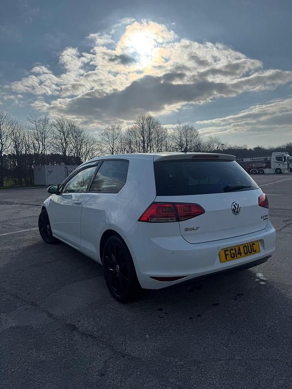 Used VW Golf VII GT 150 HP (110 kW) 2014 White Hatchback
