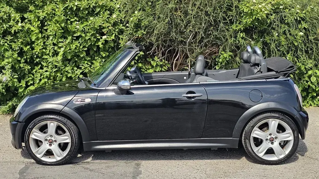 Used Mini Cooper S Cabriolet 2005 Black Cabriolet