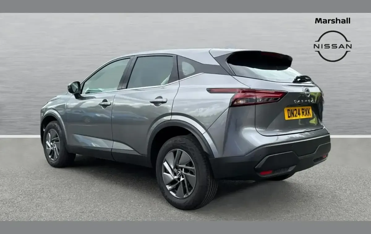 Used Nissan Qashqai Acenta Premium 155 HP (114 kW) 2024 Grey SUV