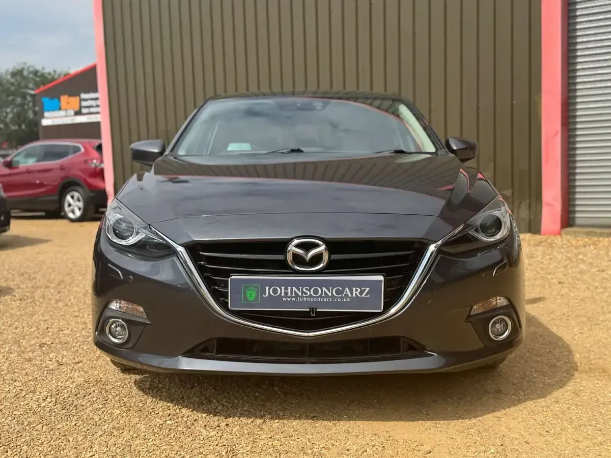 Used Mazda 3 Inclusive 120 HP (88 kW) 2014 Grey Hatchback