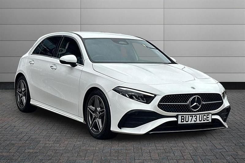 Used Mercedes A180 Executive 136 HP (100 kW) 2024 White Hatchback