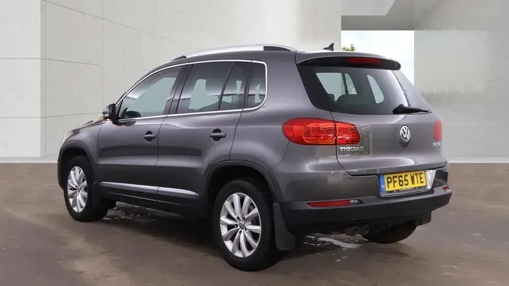 Begagnad VW Tiguan Match 150 HK (110 kW) 2016 Grå SUV