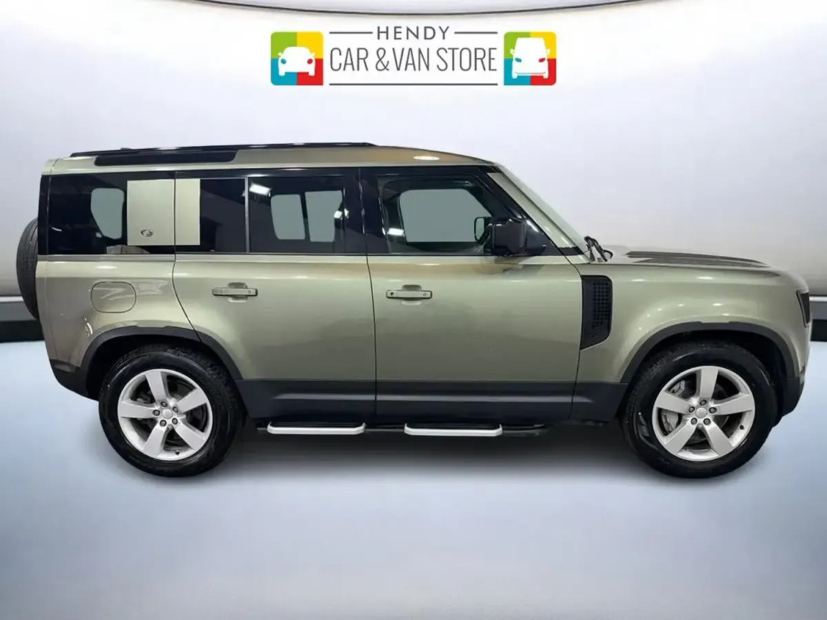 Used Land Rover Defender HSE 2021 Pangea green SUV