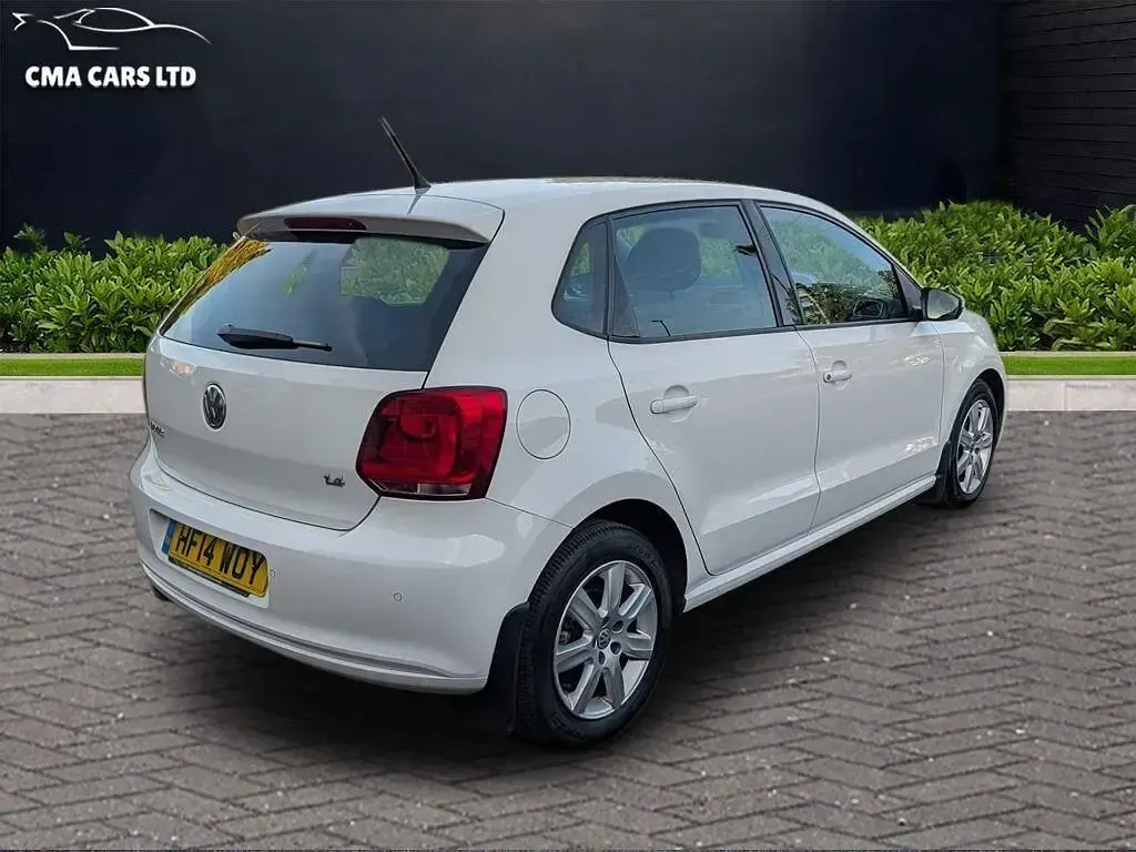 Begagnad VW Polo Edition 2014 Vit Halvkombi