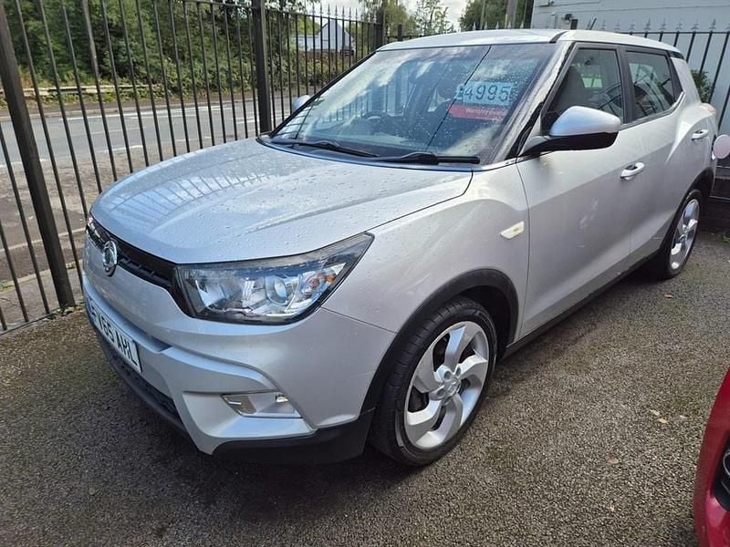 Silver Used 2015 Ssangyong (KGM) Tivoli SUV | £4,995 - Image 1/3