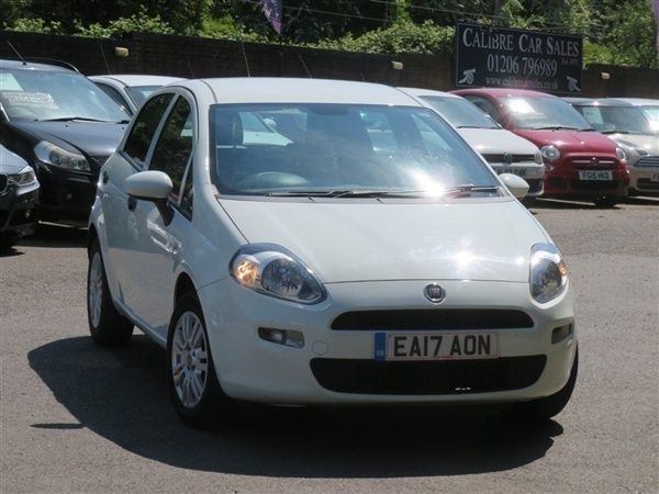 White Used 2017 Fiat Punto Pop Hatchback | £5,495 (Fair price) - Image 1/1