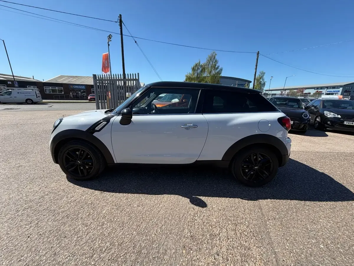 Used Mini Cooper Coupé 2016 White Coupe