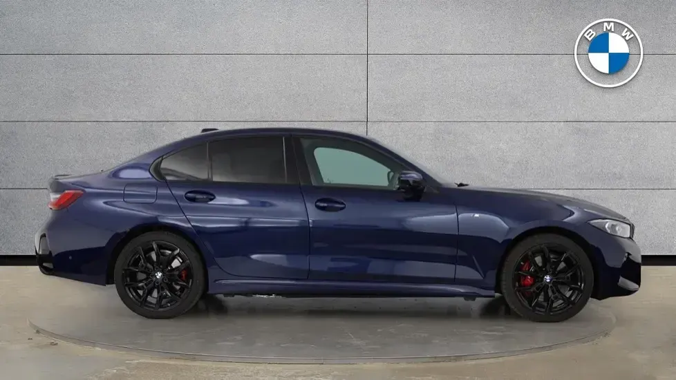 Used BMW 330 M Sport 288 HP (211 kW) 2025 Blue