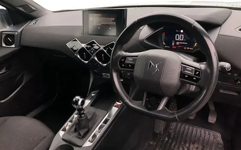 Used DS Automobiles DS3 Crossback Elegance 101 HP (74 kW) 2021 SUV