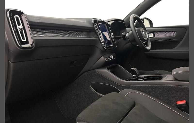 Used Volvo EX40 Plus 185 kW (252 HP) 2025 Silver SUV