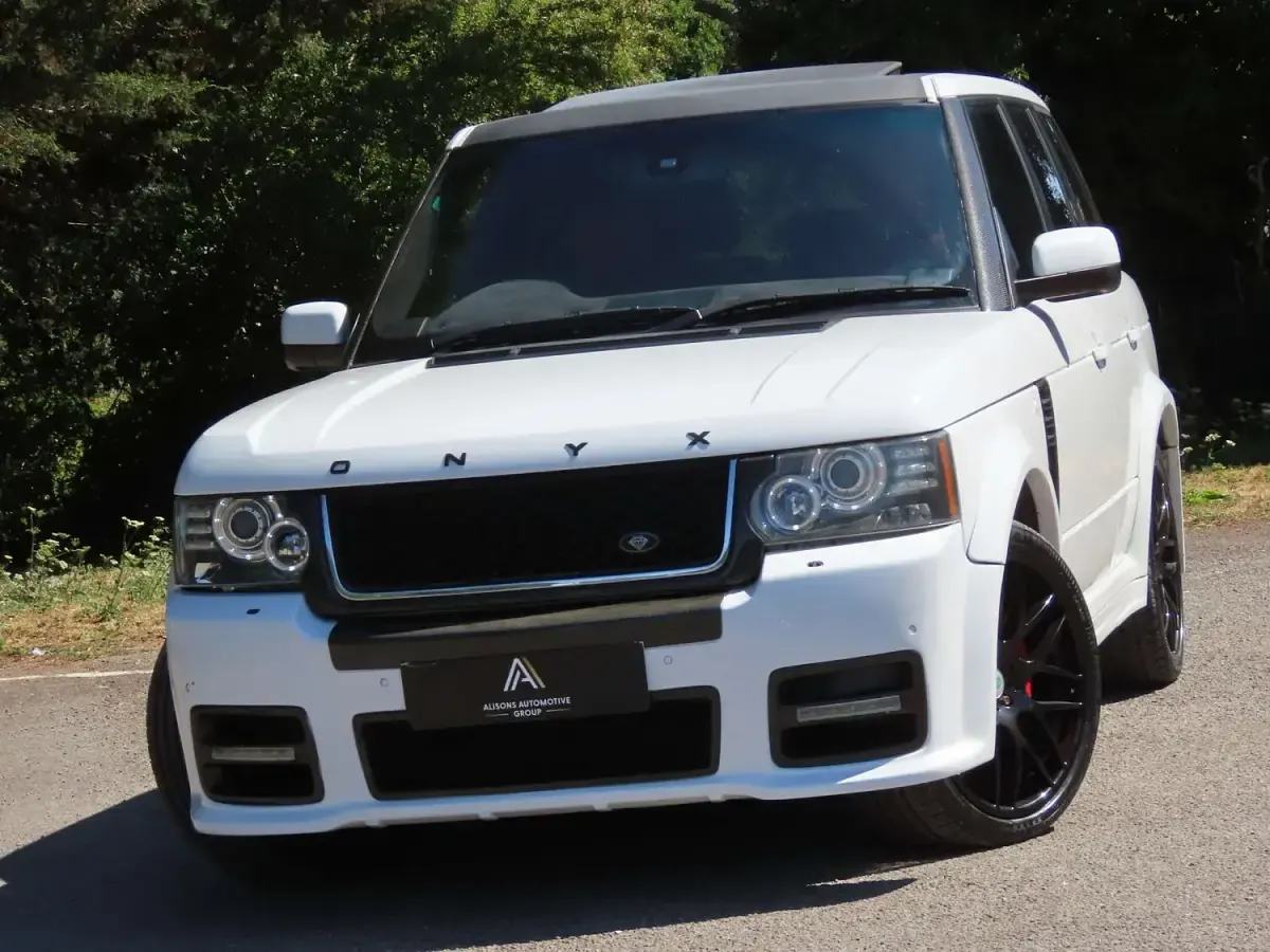 Used Land Rover Range Rover Vogue 2010 White SUV