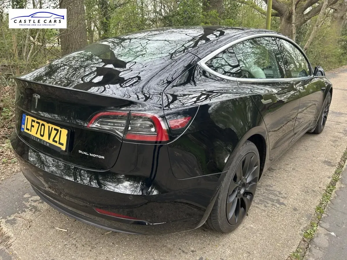 Używany Tesla Model 3 254 kW (346 KM) 2020 Czarny Sedan/Limuzyna