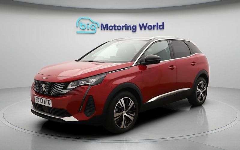 Used Peugeot 3008 GT 131 HP (96 kW) 2023 Red Estate