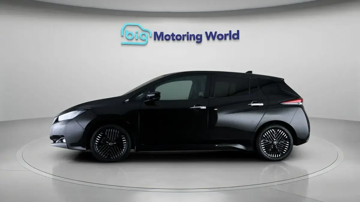 Used Nissan Leaf N-Connecta 2022 Black Hatchback