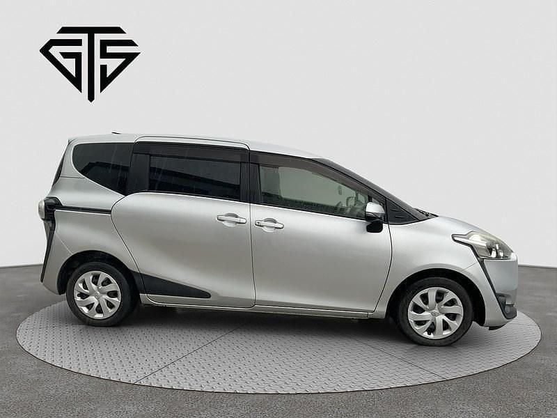 Used Toyota Sienta 2025 Silver MPV