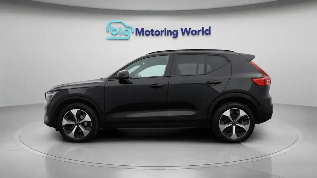 Used Volvo XC40 Plus 163 HP (119 kW) 2024 Black SUV