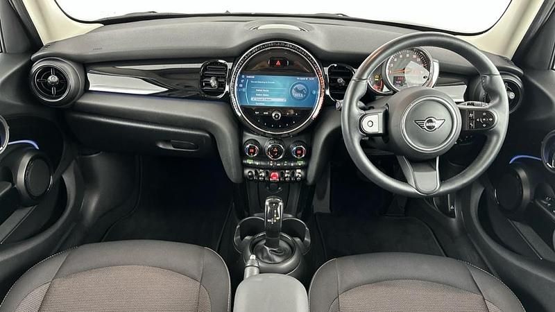 Used Mini Cooper Classic 134 HP (98 kW) 2022 Black Hatchback