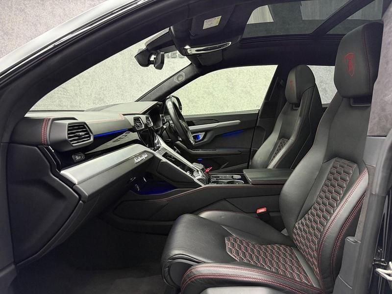 Used Lamborghini Urus 650 HP (478 kW) 2019 Black SUV
