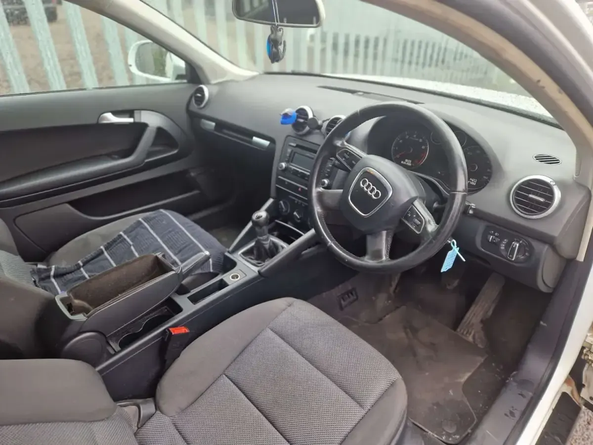 Usado Audi A3 102 HP (75 kW) 2009 Branco Citadino