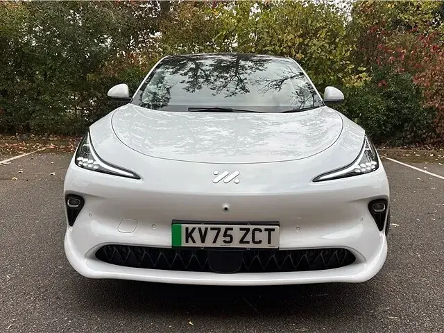 New MG IM6 553 kW (752 HP) 2025 Solid  arctic white SUV