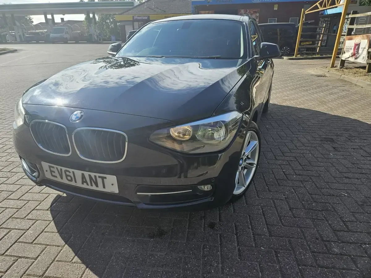 Used BMW 116 Sport Line 114 HP (83 kW) 2015 Black Hatchback