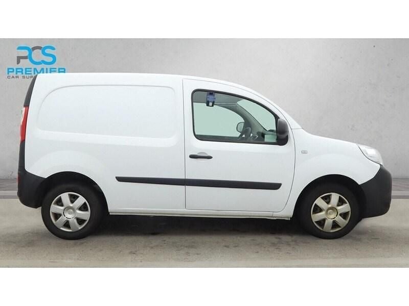 Used Nissan NV250 Acenta 80 HP (58 kW) 2020 White Van