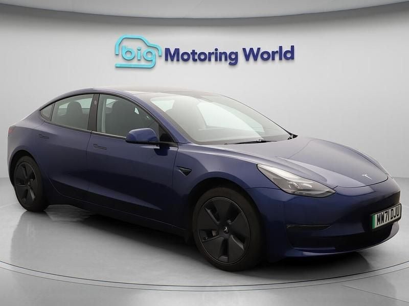 Blue Used 2021 Tesla Model 3 Long Range AWD Sedan | £18,200 (Fair price) - Image 1/4