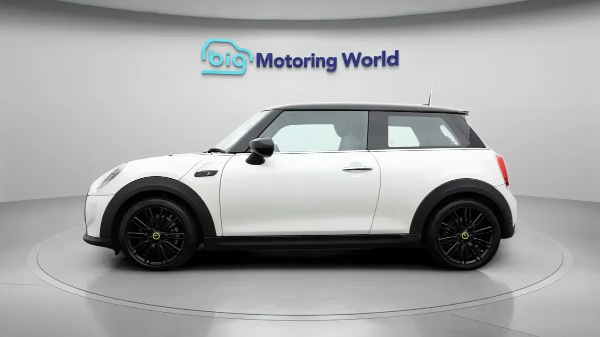 Used Mini Cooper SE Hatch 135 kW (184 HP) 2023 Hatchback