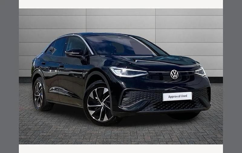 Grenadilla black Used 2025 VW ID.5 Pro SUV | £27,302 (Fair price) - Image 1/3