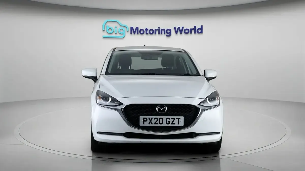 Used Mazda 2 74 HP (54 kW) 2020 White Hatchback
