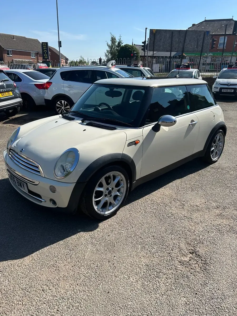 Used Mini ONE Hatch 2006 White Hatchback