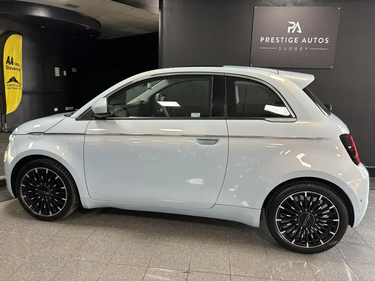 Used Fiat 500e La Prima 86 kW (118 HP) 2022 Blue Hatchback