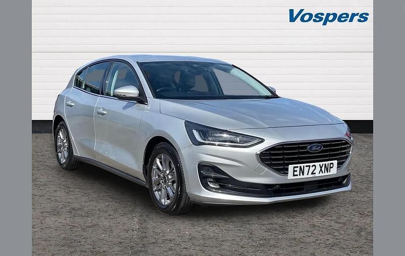 Used Ford Focus Titanium 123 HP (90 kW) 2023 Silver Hatchback