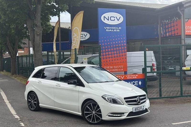 White Used 2013 Mercedes B180 MPV | £5,490 (Fair price) - Image 1/1