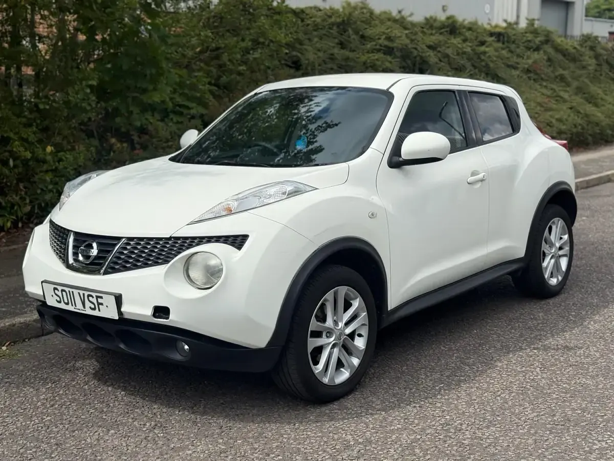 Used Nissan Juke Tekna 110 HP (80 kW) 2011 White SUV