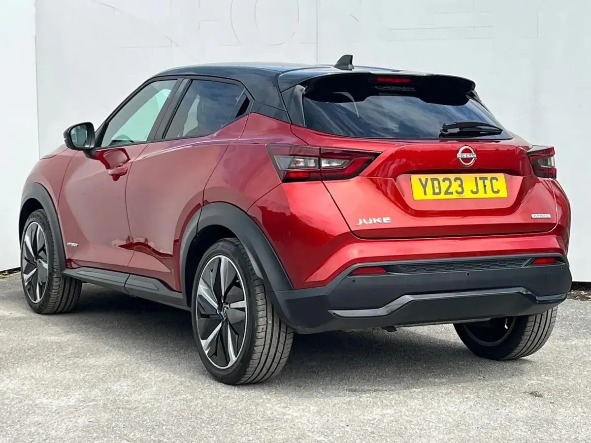 Used Nissan Juke Tekna+ 143 HP (105 kW) 2023 Red SUV