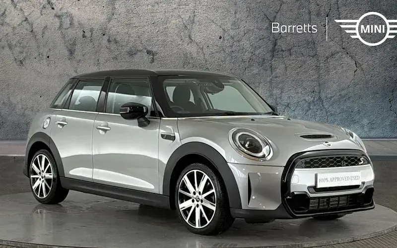 Used Mini Cooper S Comfort 178 HP (130 kW) 2022 Hatchback