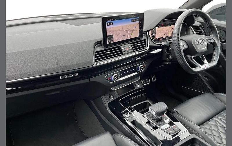 Used Audi Q5 Comfort 261 HP (191 kW) 2022 White SUV