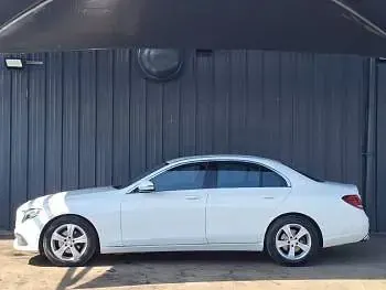 Used Mercedes E220 SE 194 HP (142 kW) 2016 White Sedan