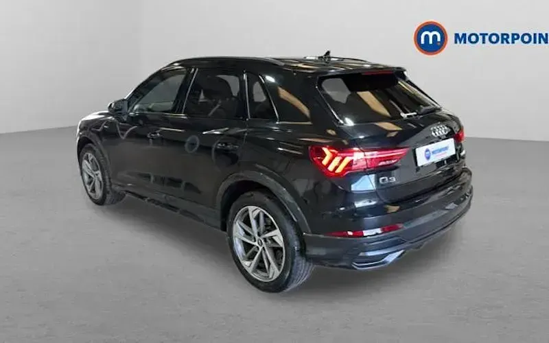 Używany Audi Q3 Black Edition 150 KM (110 kW) 2023 SUV
