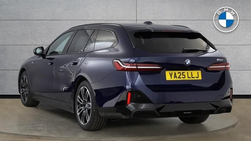Used BMW 520 M Sport 205 HP (150 kW) 2025 Blue Estate