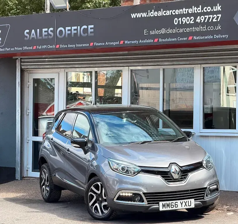 Used Renault Captur Signature 120 HP (88 kW) 2017 Grey/black SUV
