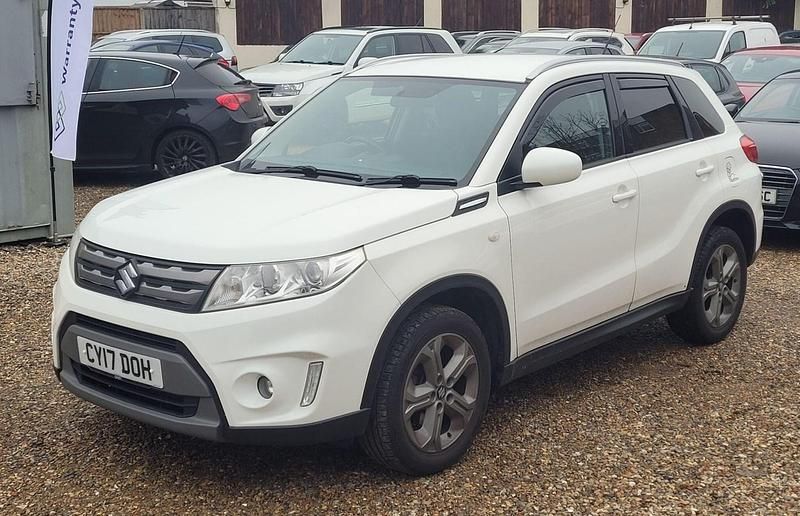 Used Suzuki Vitara SZ-T 2017 White SUV