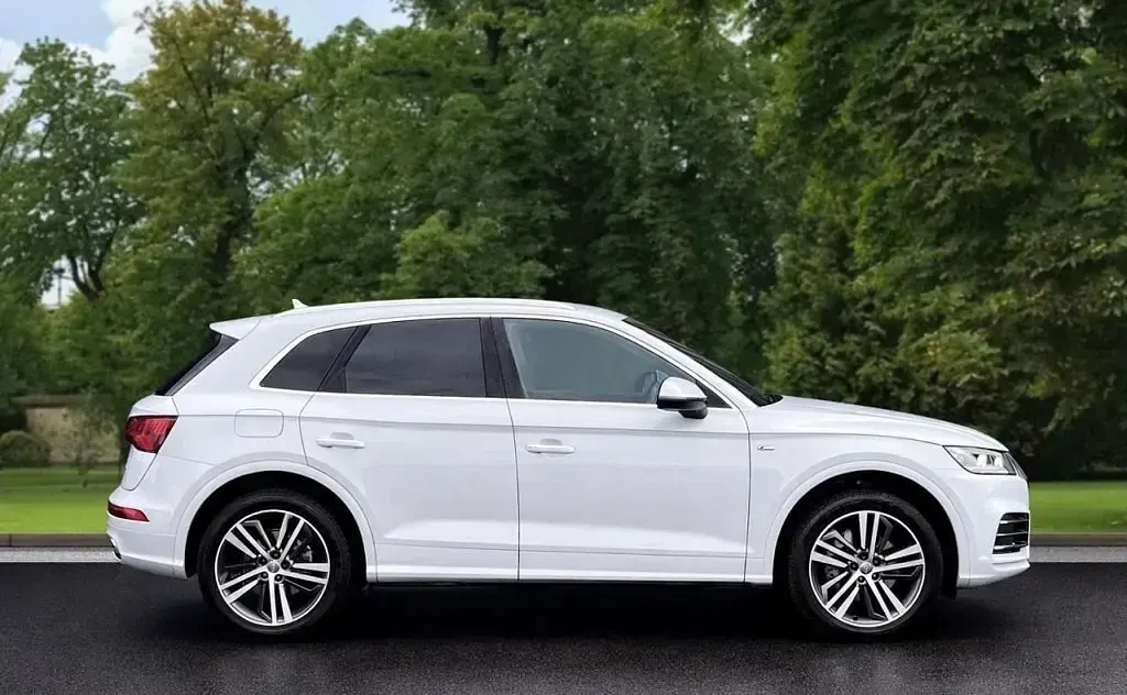 Used Audi Q5 S-Line 190 HP (139 kW) 2019 White SUV