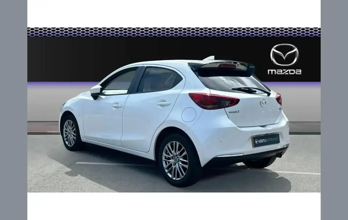 Used Mazda 2 Inclusive 88 HP (64 kW) 2021 White Hatchback